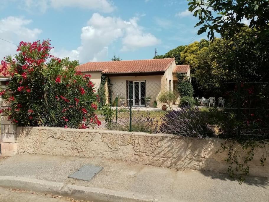 Interlude Villa LʼIsle-sur-la-Sorgue Exterior foto